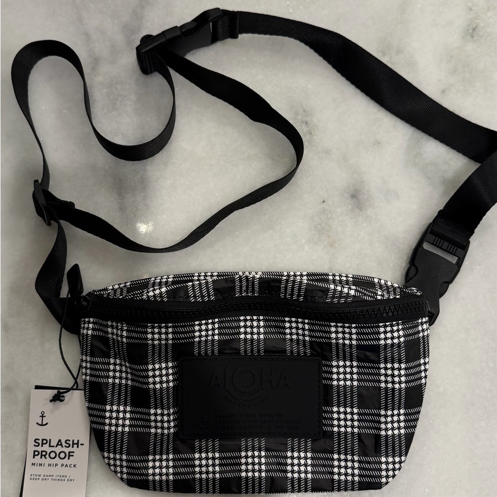 ALOHA Black and White Plaid mini hip pack